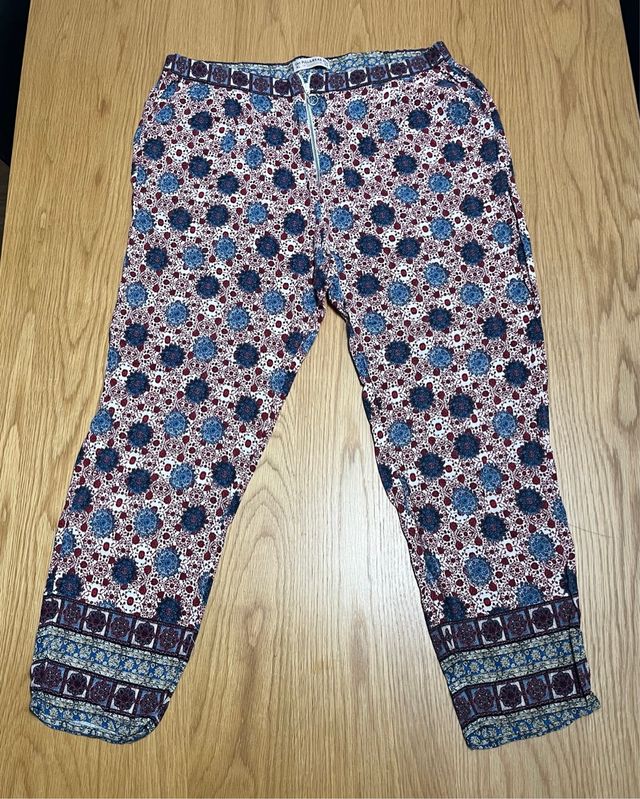 Pantalones estampados Pull&Bear talla XL