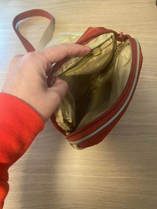 Bolso bandolera C. Klein. Está perfecto