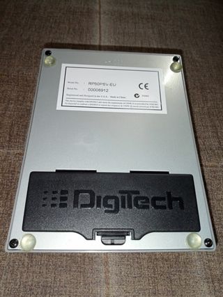 Pedalera multiefectos Digitech RP50