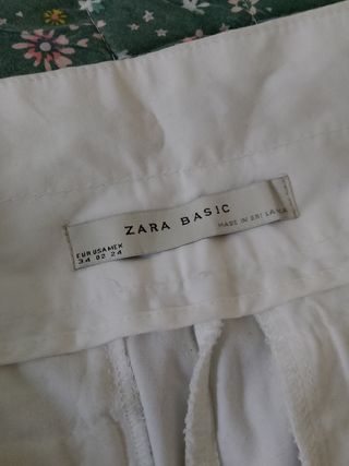 3 pantalones anchos rectos: 
gris, rosa, blanco