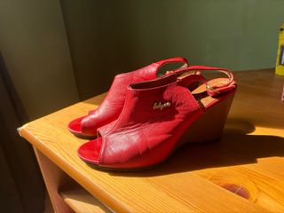 Zapatos cuña rojos Edgar de cuero