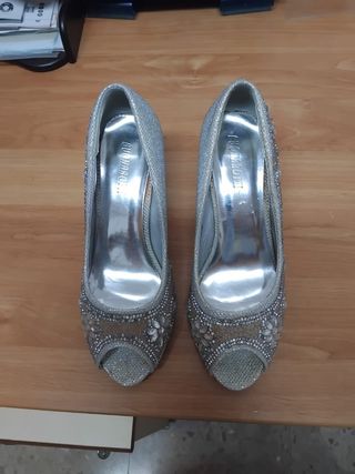 Zapatos fiesta Duomoti Plata 37