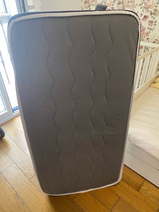 Cuna Ikea Gulliver + colchón + almohada 