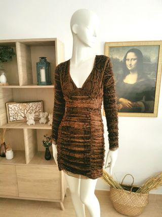 Vestido Zara marrón efecto serpiente