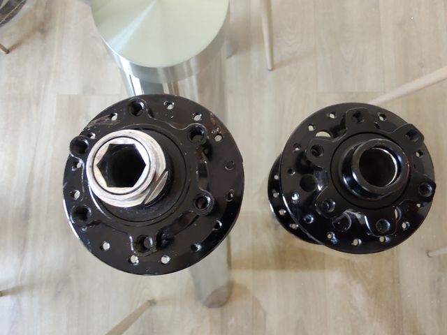 Mozzi Boost MTB 110/148 attacco freni 6 fori