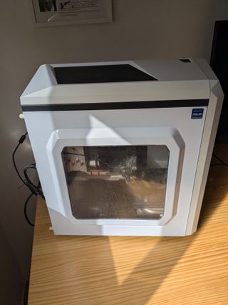 Torre PC ASUS blanca - Intel/GeForce (GTX 1060)