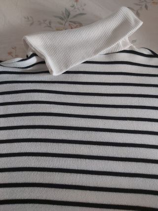 Jersey de punto de Zara. 
