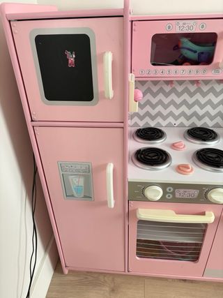 Cocina infantil KidKraft rosa