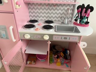 Cocina infantil KidKraft rosa