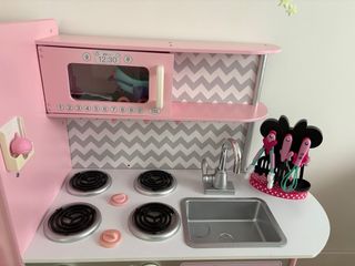 Cocina infantil KidKraft rosa