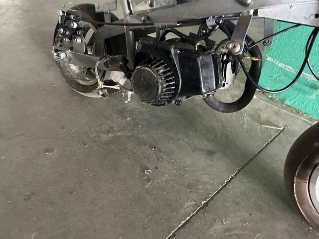 Moto miniatura morada