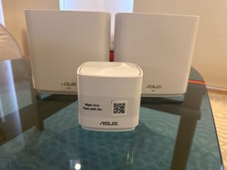 2 Routers Asus XT8 Wifi6 Mesh + 1 XD4 de regalo