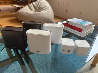 2 Routers Asus XT8 Wifi6 Mesh + 1 XD4 de regalo