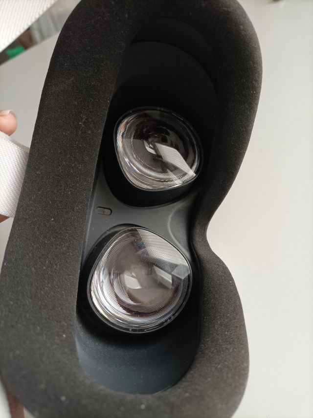 Oculus Quest 2 VR Headset 
256GB