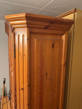Mueble de madera