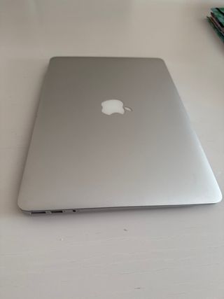 MacBook Air 13" 2017 
