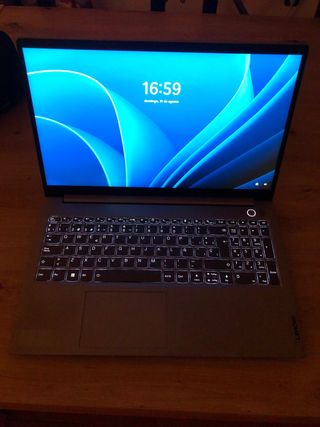 Portátil Lenovo i5-1135G7 16GB