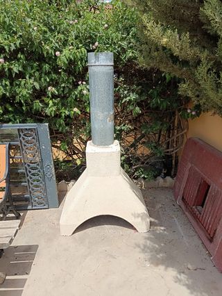 Barbacoa de piedra roja