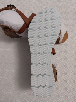 Sandálias de Couro Marrom