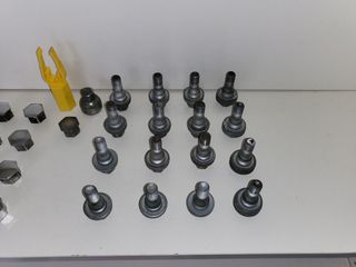 Tornillos de rueda para PSA 