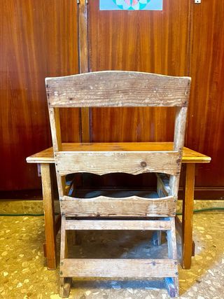 Mesa y silla infantil madera