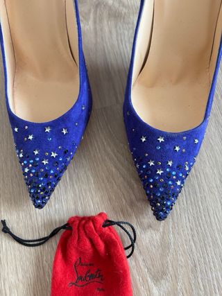 Christian Louboutin Zapatos de tacón azul talla 41