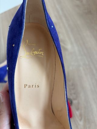 Christian Louboutin Zapatos de tacón azul talla 41