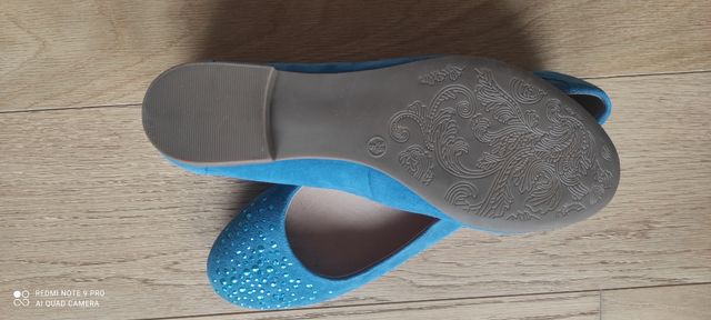 Rebajas !!! Bailarinas de ante con tachuelas