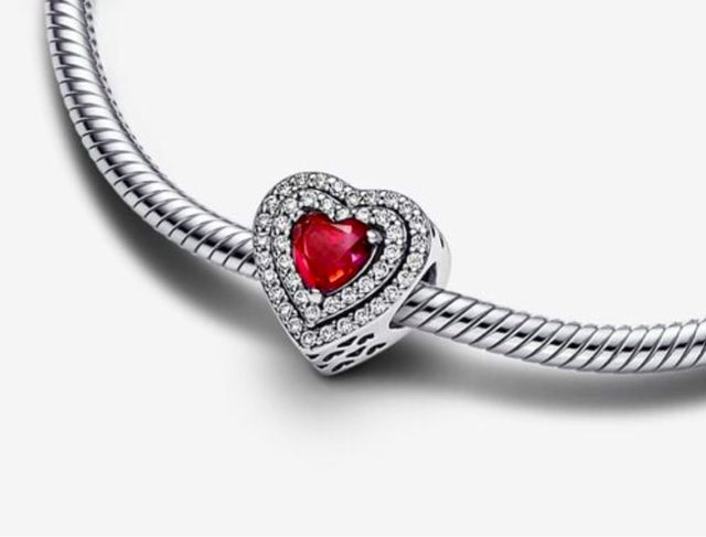 Charm Corazón con Cristales Rojos