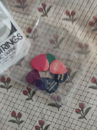 Corde per chitarra acustica