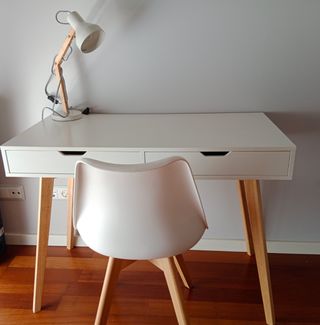 Escritorio blanco - madera (Negociable)