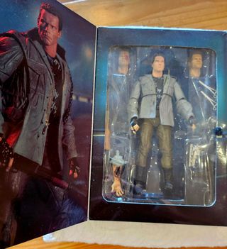 Figura Terminator T-800 NECA