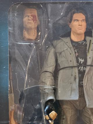 Figura Terminator T-800 NECA
