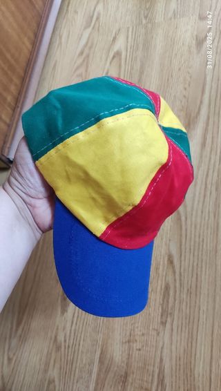 Berretto multicolore per bambini