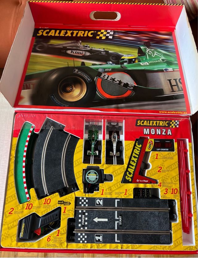 Scalextric Monza F1 Y MUCHOS ACCESORIOS