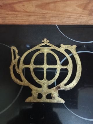 Salvamanteles latón antiguo