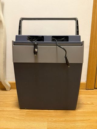 Nevera eléctrica portátil  para reparar