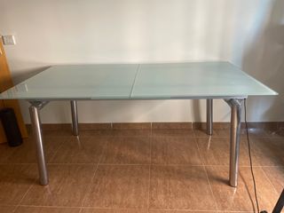 Mesa cristal extensible moderna
