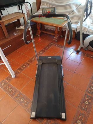 Cinta andar/correr plegable + bicicleta estática.