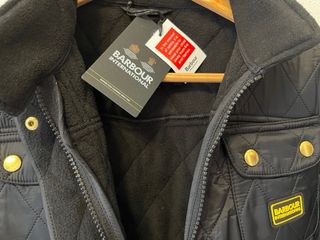 Chaqueta acolchada BARBOUR negra