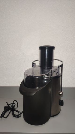 Exprimidor Taurus LiquaFruits Pro 700W