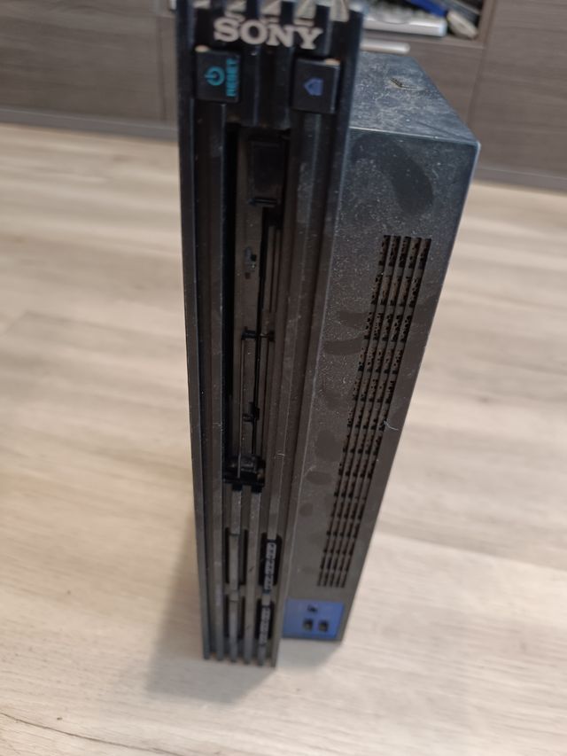 PS2 (PlayStation 2 fat) negra