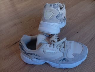 Zapatillas Adidas Falcon Beige