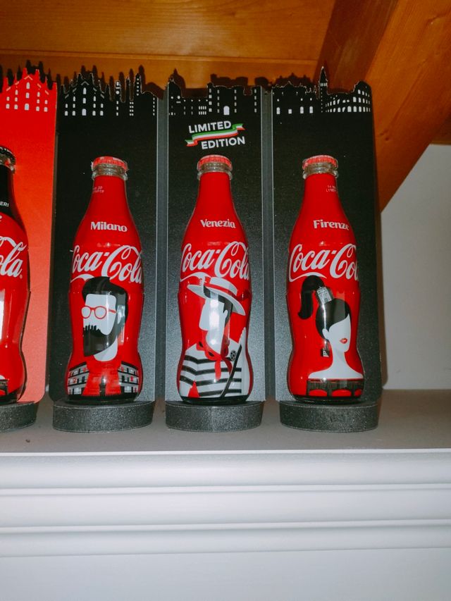 Coca-Cola: 12 bottiglie Italia Limited Edition
