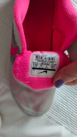 Tenis Nike niña Gris Rosa