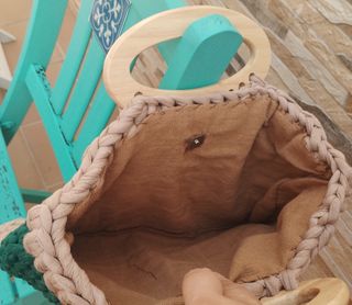 Bolso crochet beige y verde hecho a mano