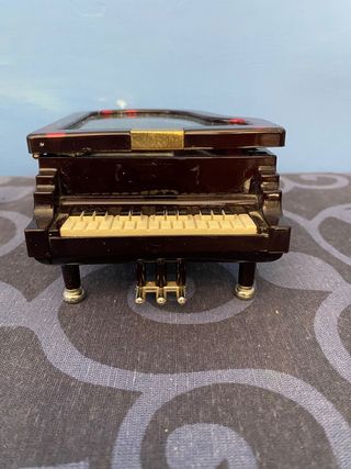 Carillon Pianoforte Marrone