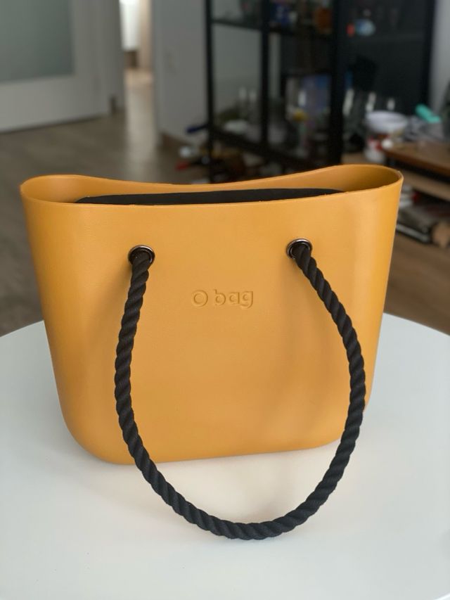 Bolso O bag amarillo