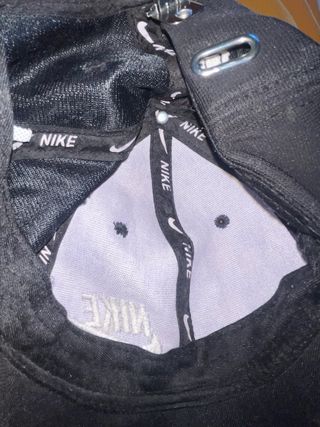 Berretto Nike nero e bianco 