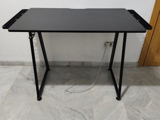 Scrivania da gioco nera